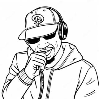 Pagina da Colorare Rapper Cool con Microfono | pagina da colorare Rapper